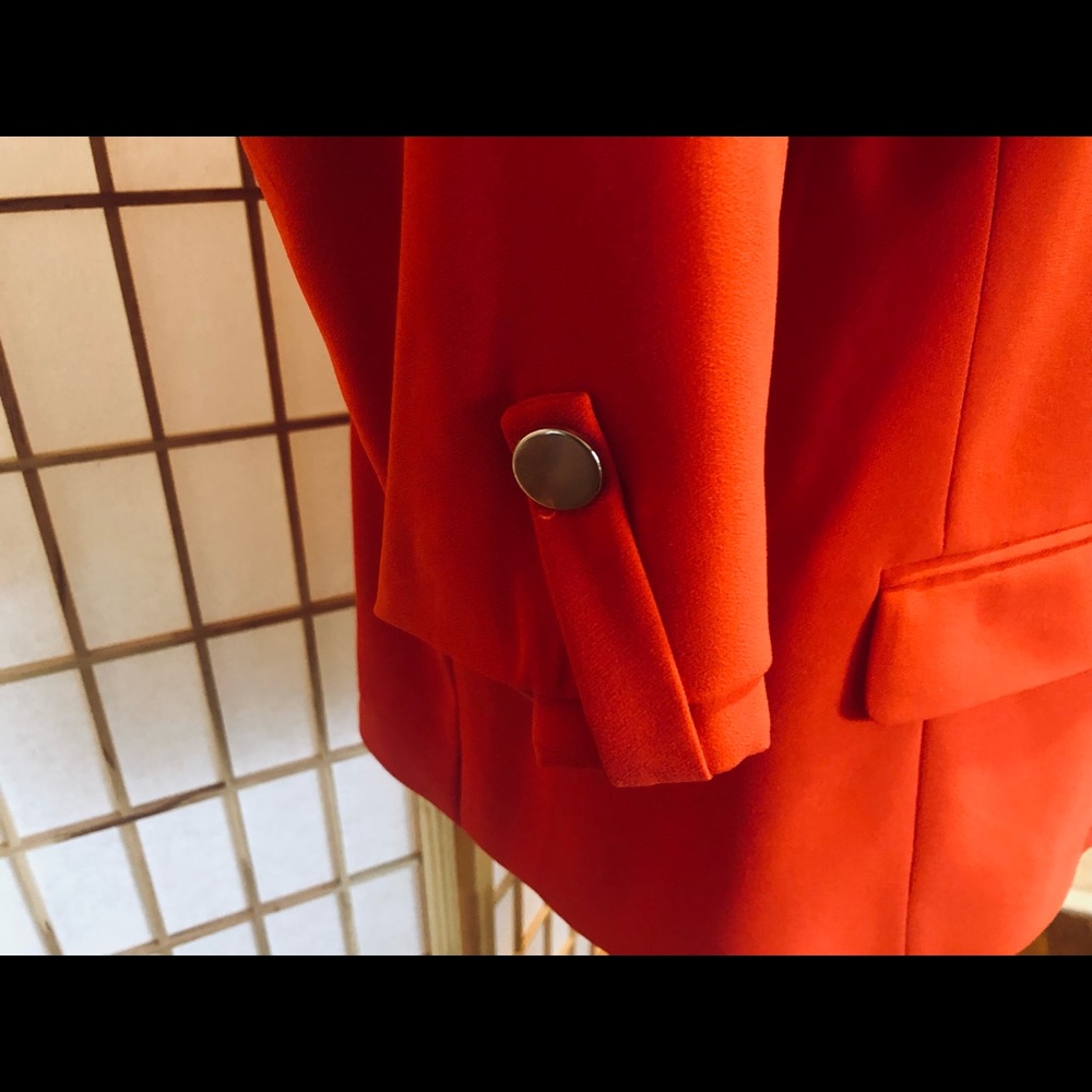 Red jacket - Picture 2 of 2